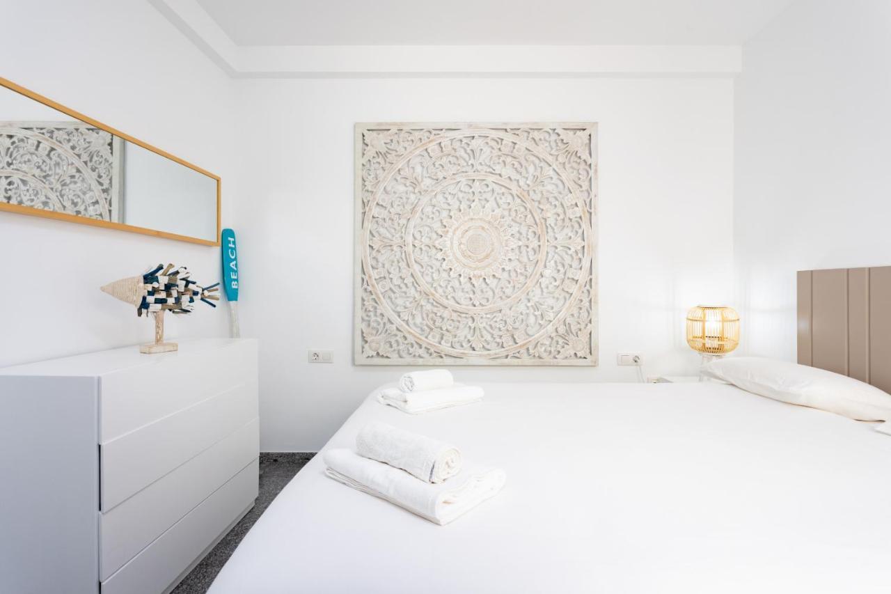 Touching The Sea Free Wifi Apartment Playa de San Juan  Bagian luar foto